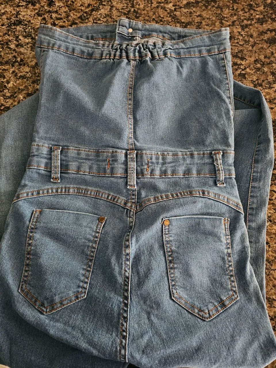 Macacão Jeans c/ lycra tomara que caia  - Foto 5
