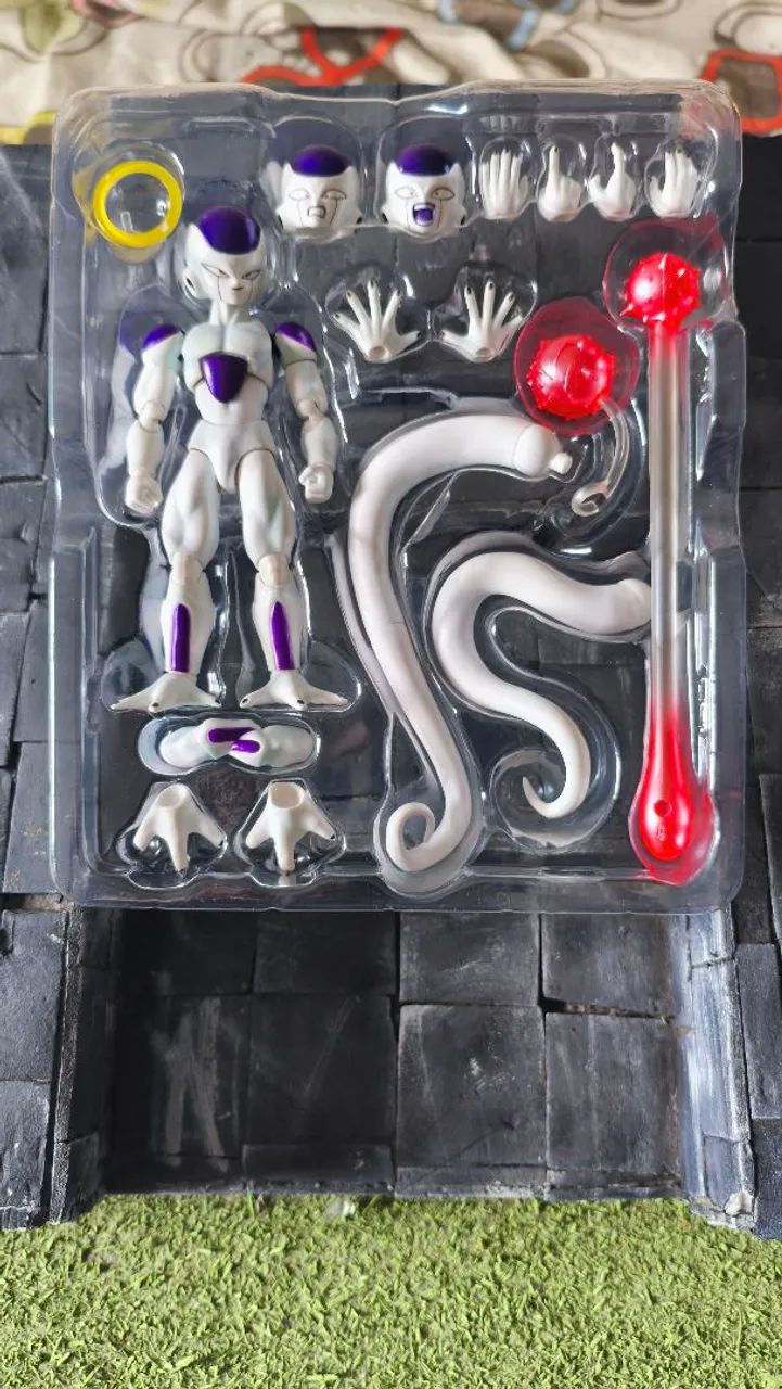 Sh Figuarts Bandai Freeza  - Foto 3