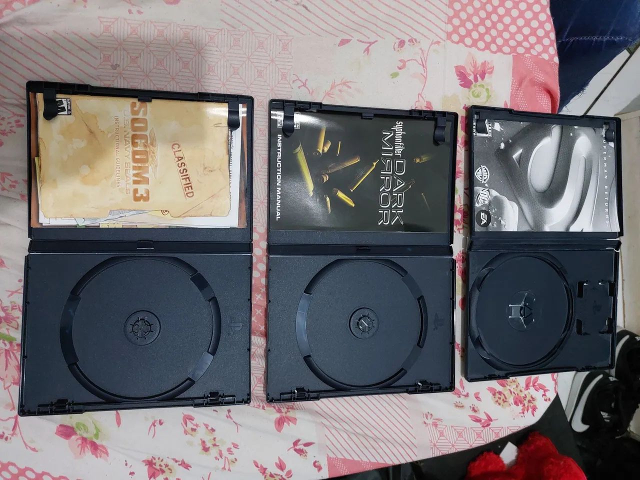 Lote de capas de PS2 !! Com manuais !! - Foto 3