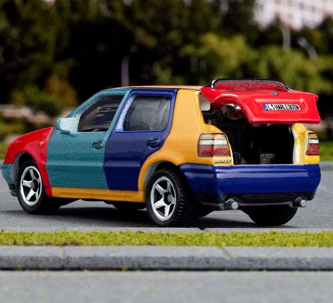 Matchbox 1995 Volkswagen Golf Harlequin  - Foto 3