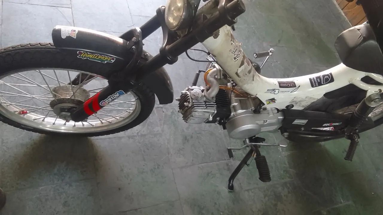 Mobilete 4 tempos  4 marcha motor zero 