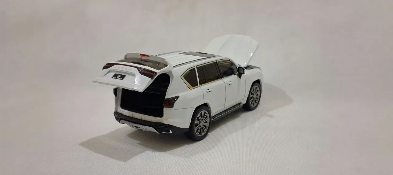 Lexus Lx 600 em metal  - coleção  - Foto 3