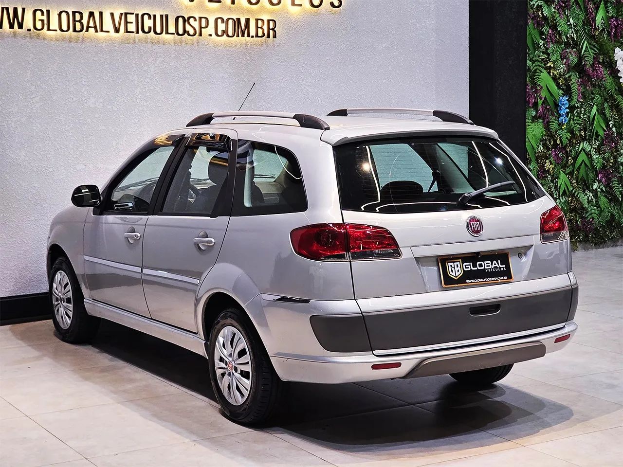 Fiat Palio Week. Attractive 1.4 Fire Flex 8V 2017 - Foto 4