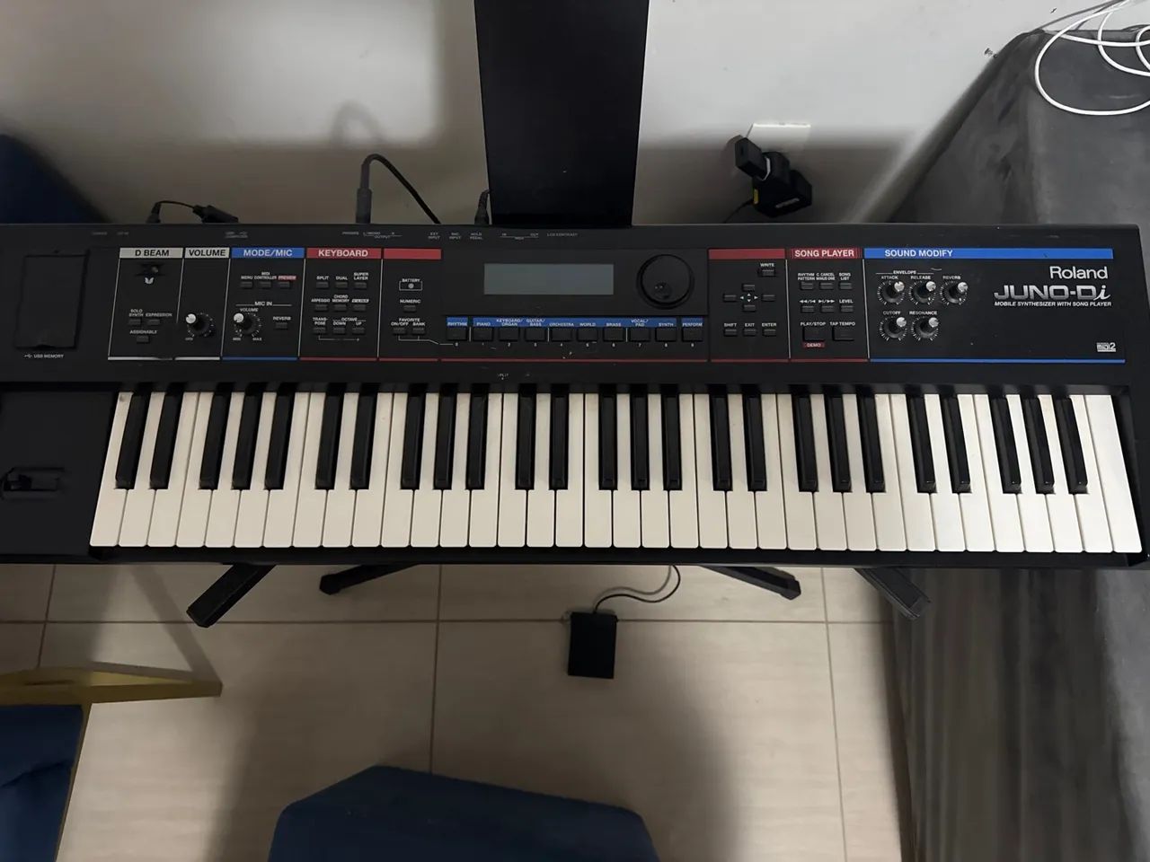 ROLAND JUNO-Di + ACESSÓRIOS (TECLADO SINTETIZADOR) - Instrumentos