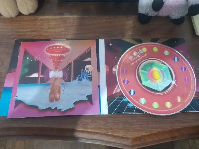 CD Kesha - Rainbow - Foto 3