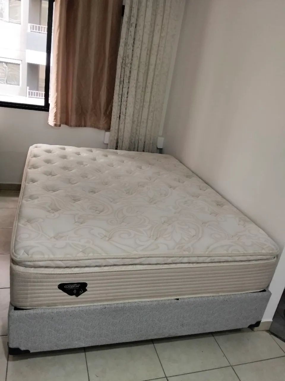 Cama Box com Colchão 