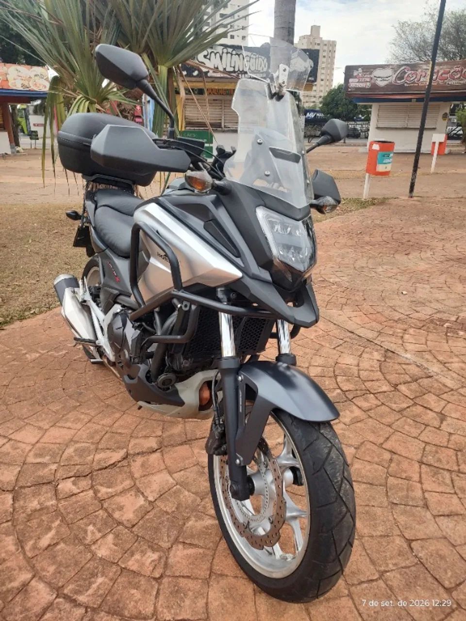 NC 750 X - Foto 2