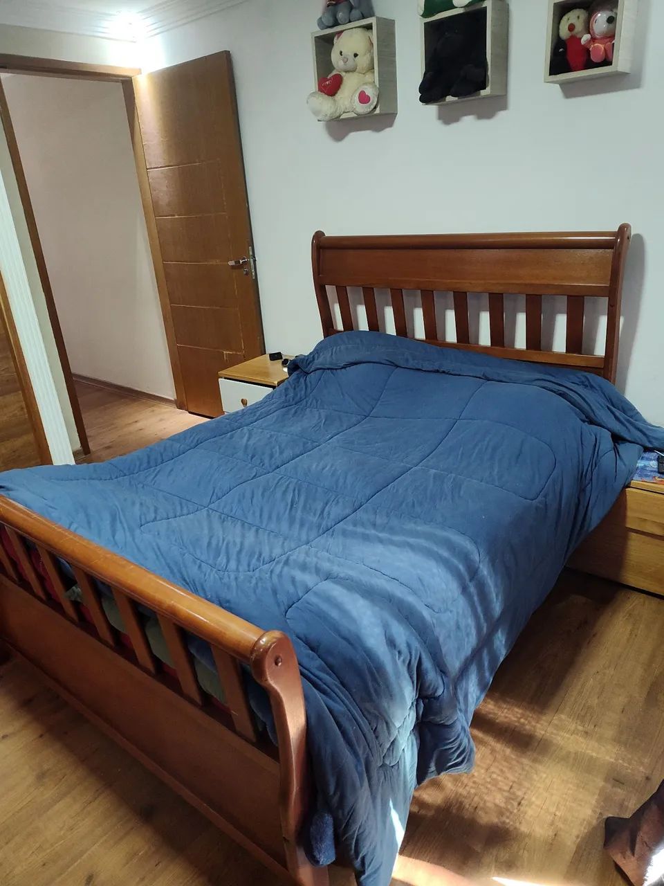 Cama madeira maciça mais de 20 anos