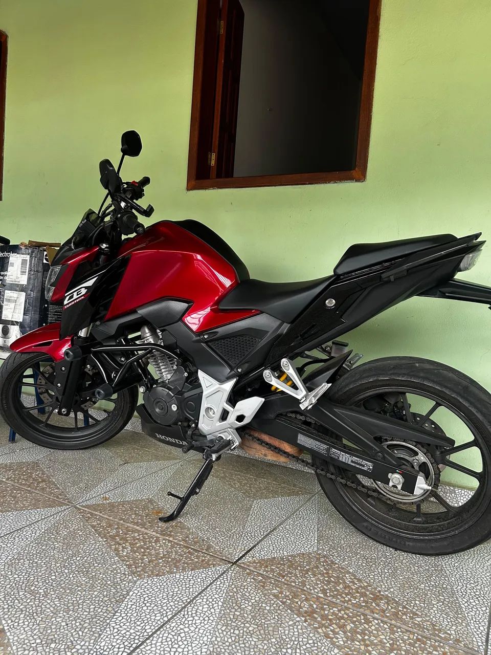 CB300  - Foto 4