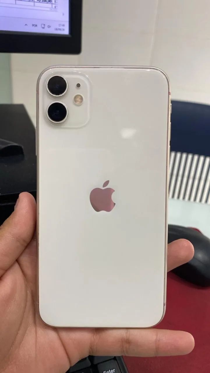 iPhone 11,128