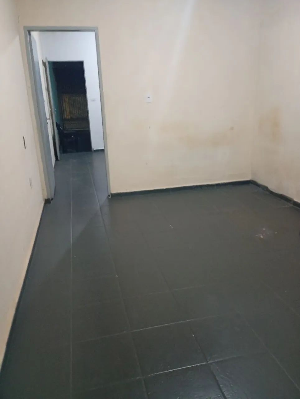 Aluga -se 2 cômodos e banheiro  - Foto 5