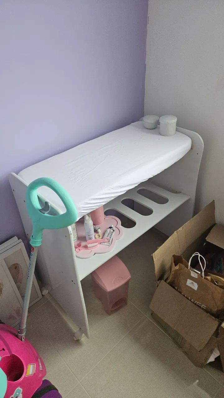 Trocador ergonômico de bebê.