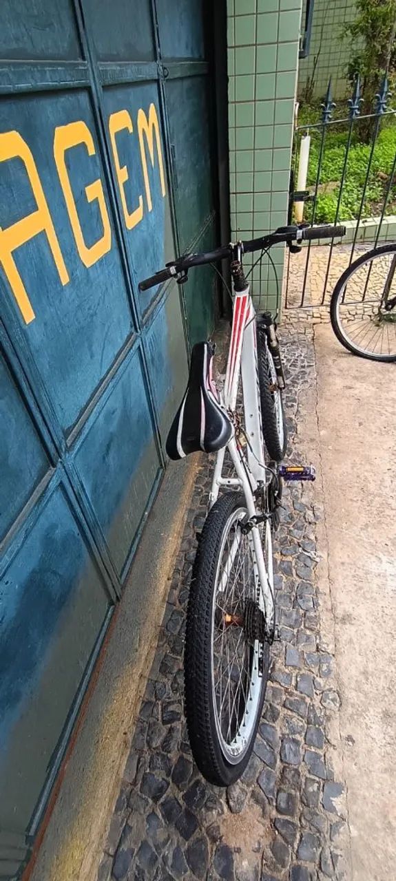 Duas Bicicletas Aro 26: GTS Mountain e Hunter - Foto 3