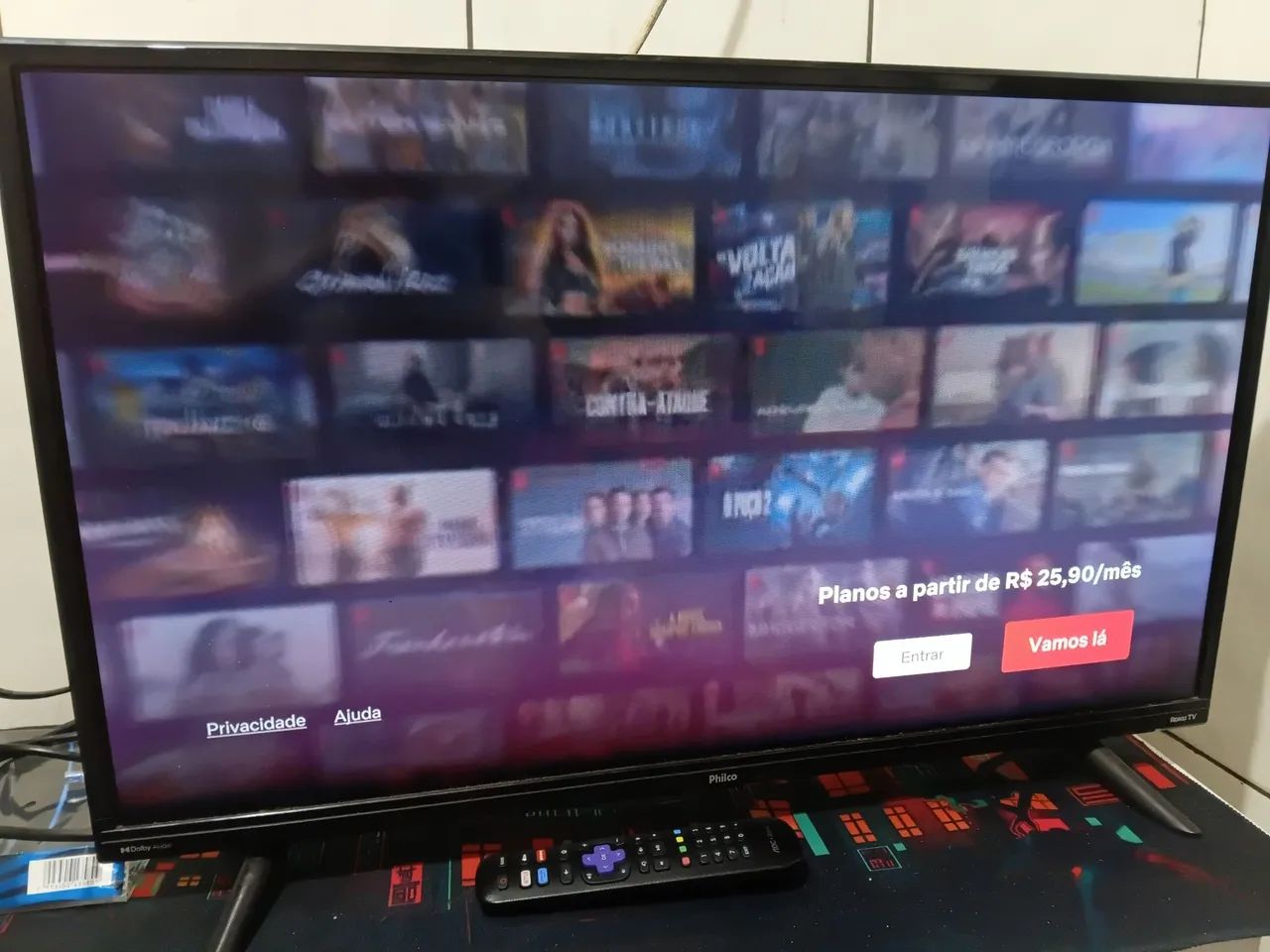 desapego de uma tv philco roku 32 polegadas 