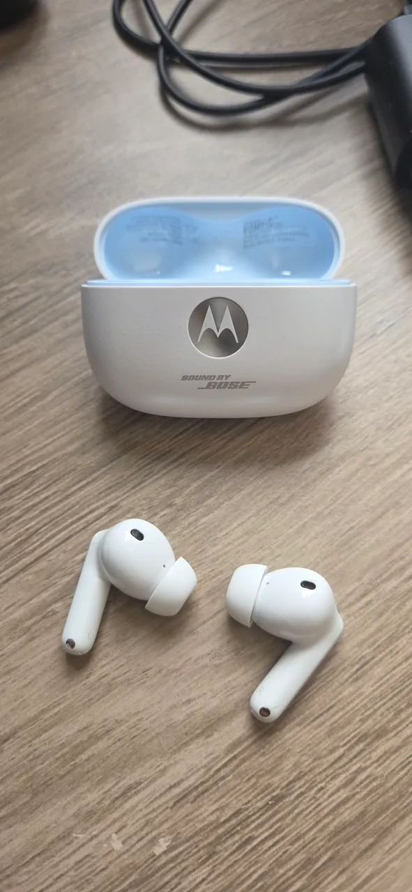 Fone bluetooth moto buds 2 plus - Foto 2