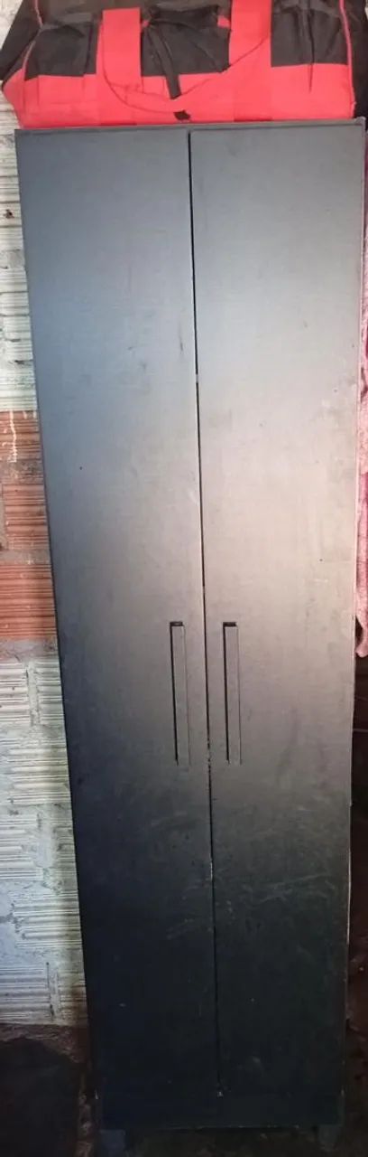 Guarda roupa solteiro 