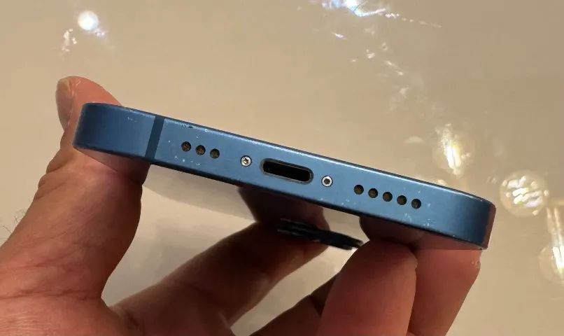 iPhone 13 128Gb Azul impecável (leia a descrição) - Foto 2