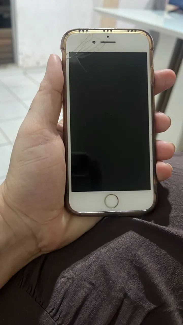 Vendo um iPhone 8 