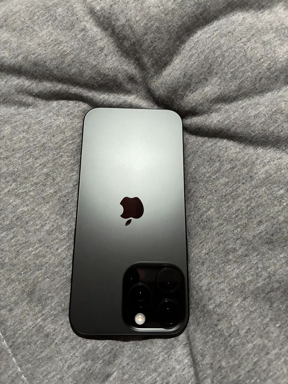 iPhone 16 Pro Max - Foto 2