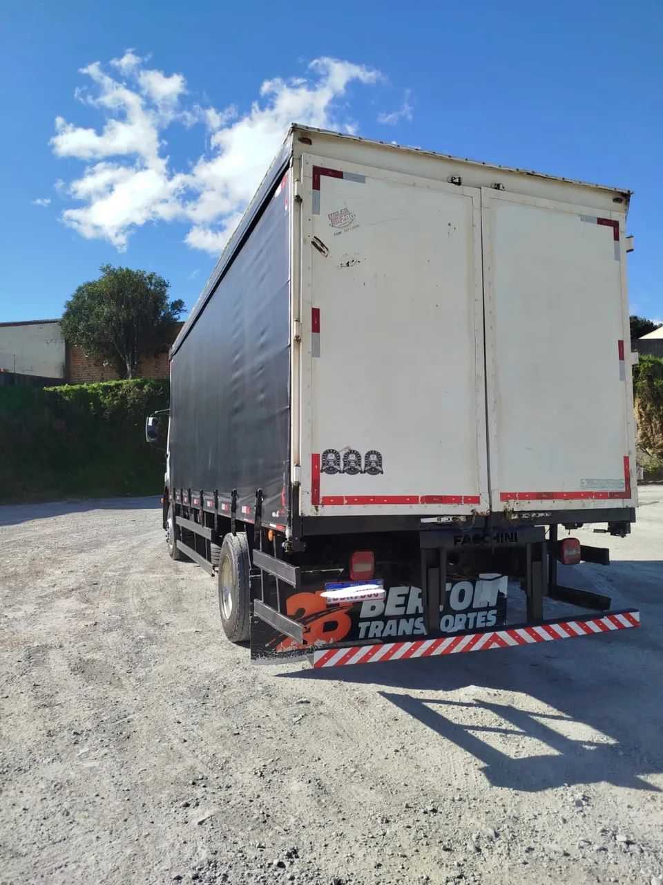 VW Constellation 17-330 - Foto 4