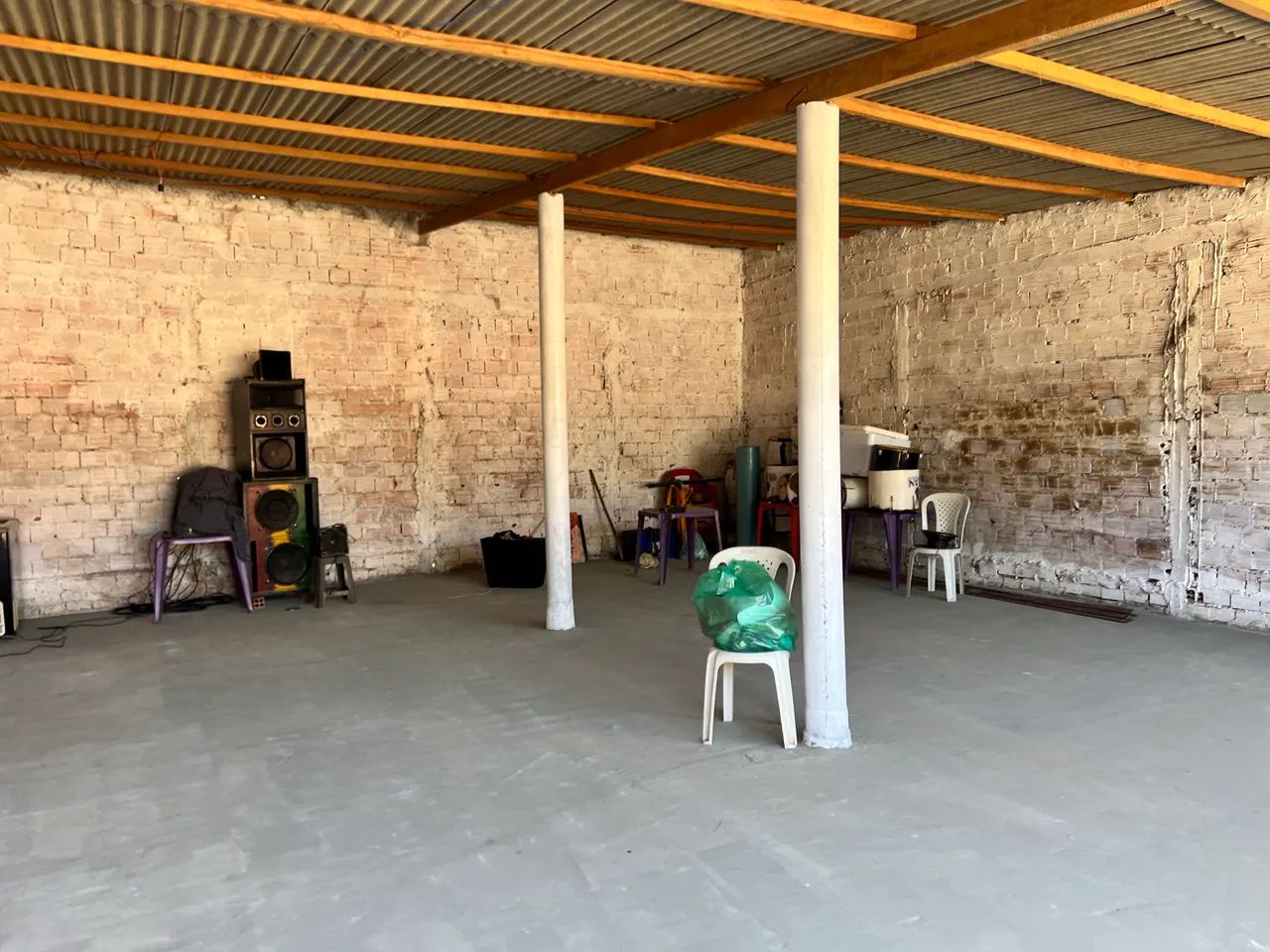 Vendo esse espaço medindo 10x30. - Foto 3