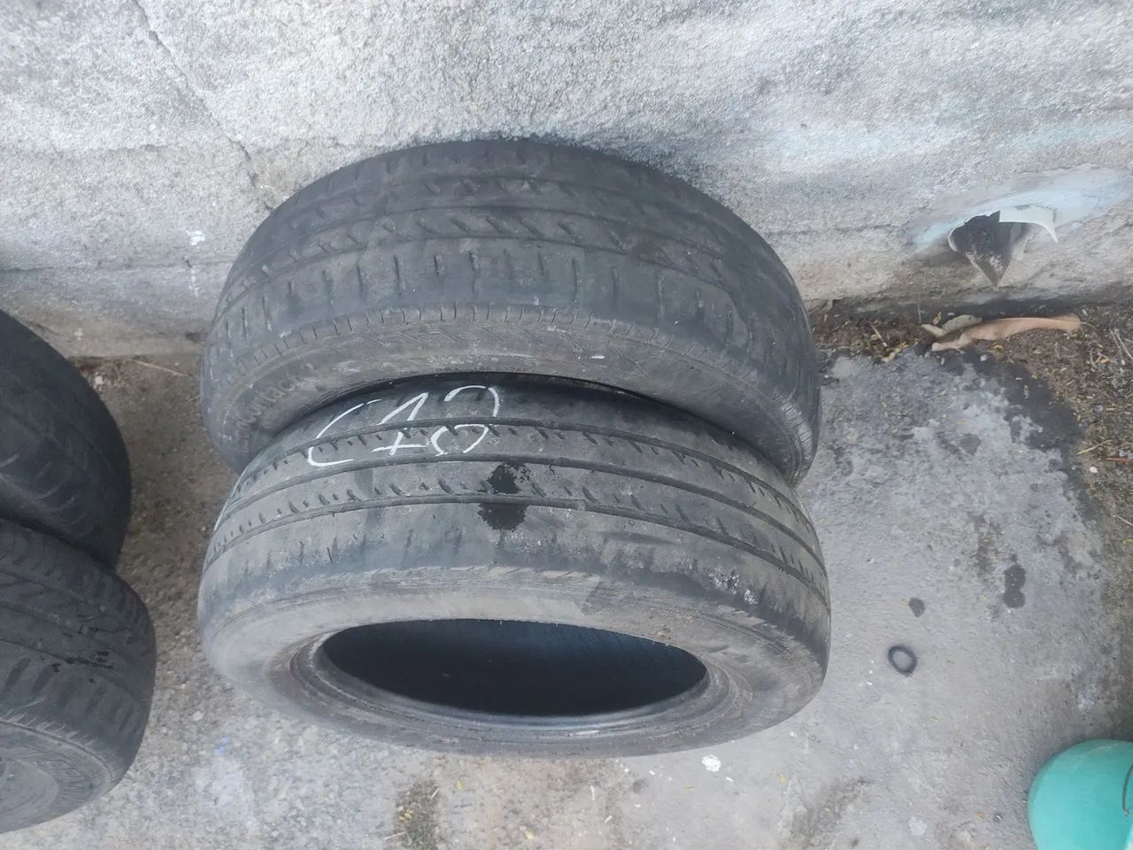 Pneus usado Roda 14, 4 por R$220,00 - Foto 3