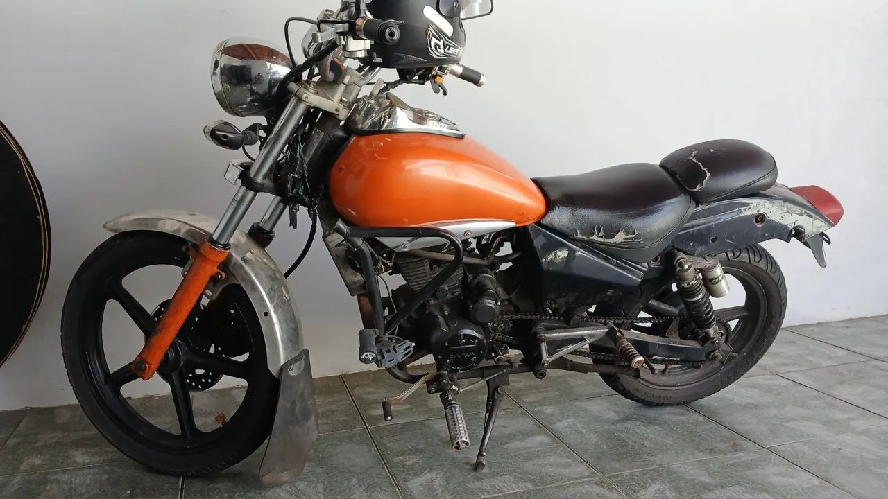 Dafra Kansas 150