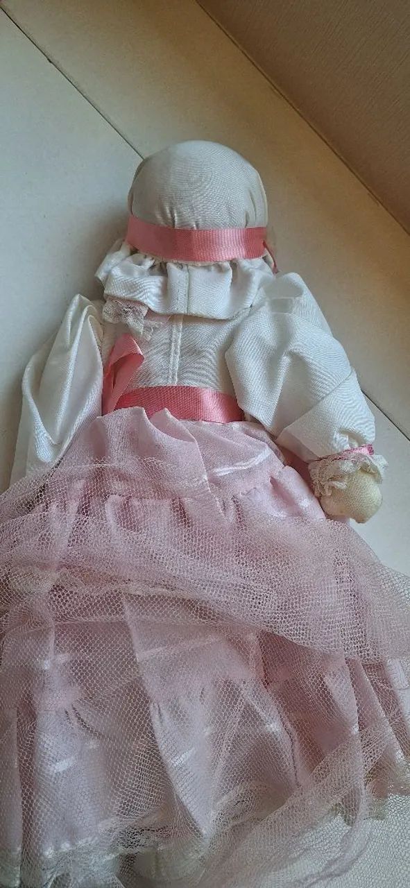Boneca antiga com roupa rosa. Anos 80 - Foto 5