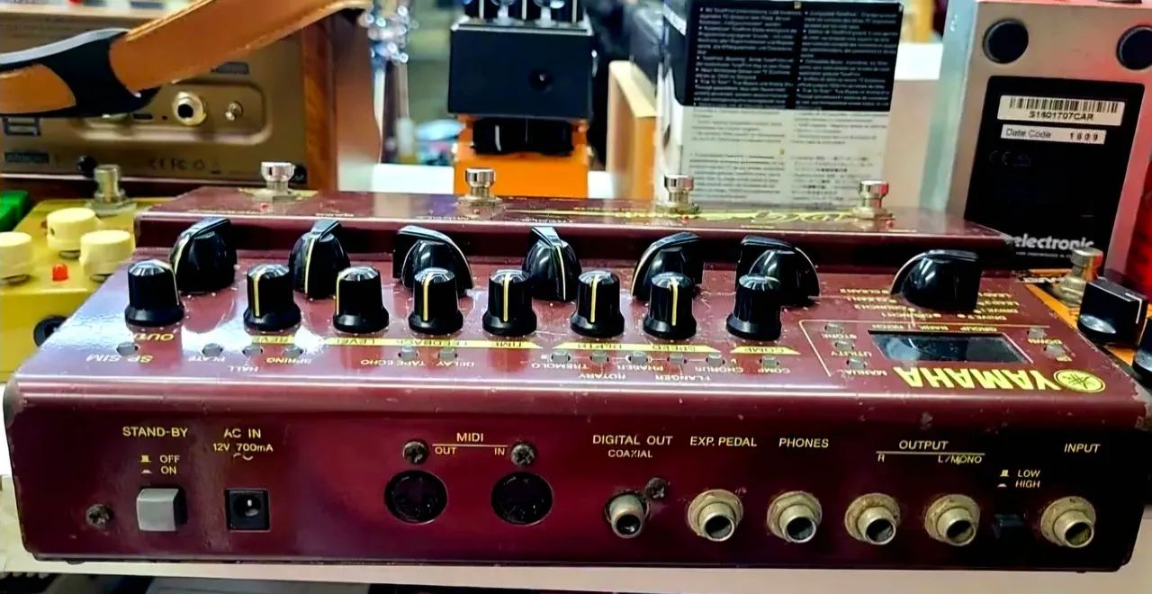 Pedaleira Yamaha DG Stomp  - Foto 2