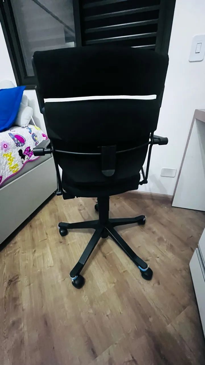 Cadeira Escritório Giroflex Preta - Foto 2
