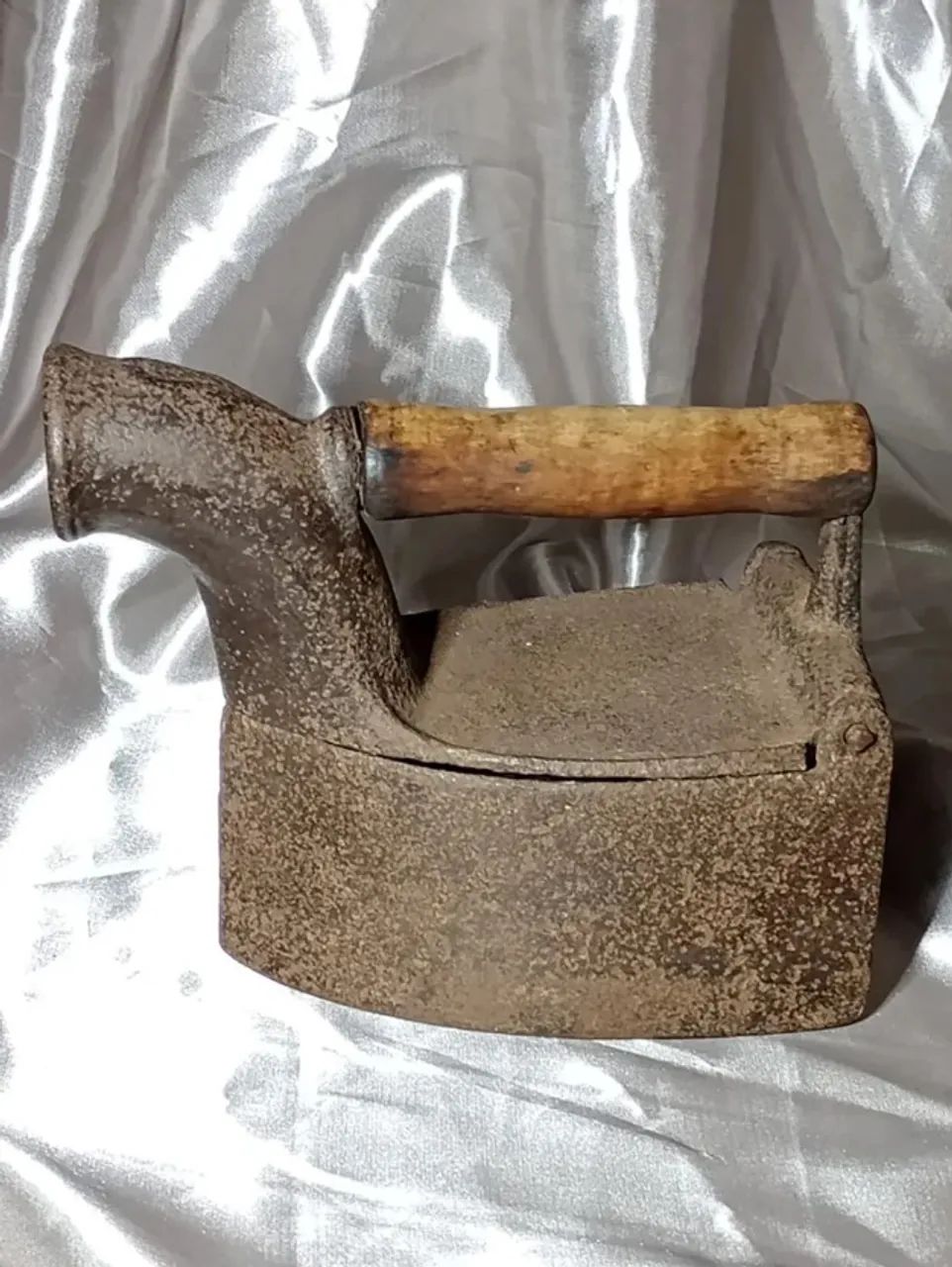 Ferro de passar antigo  - Foto 3