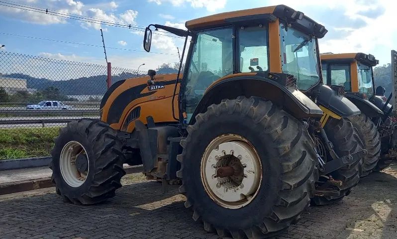 Trator Valtra BH 224 - Foto 2