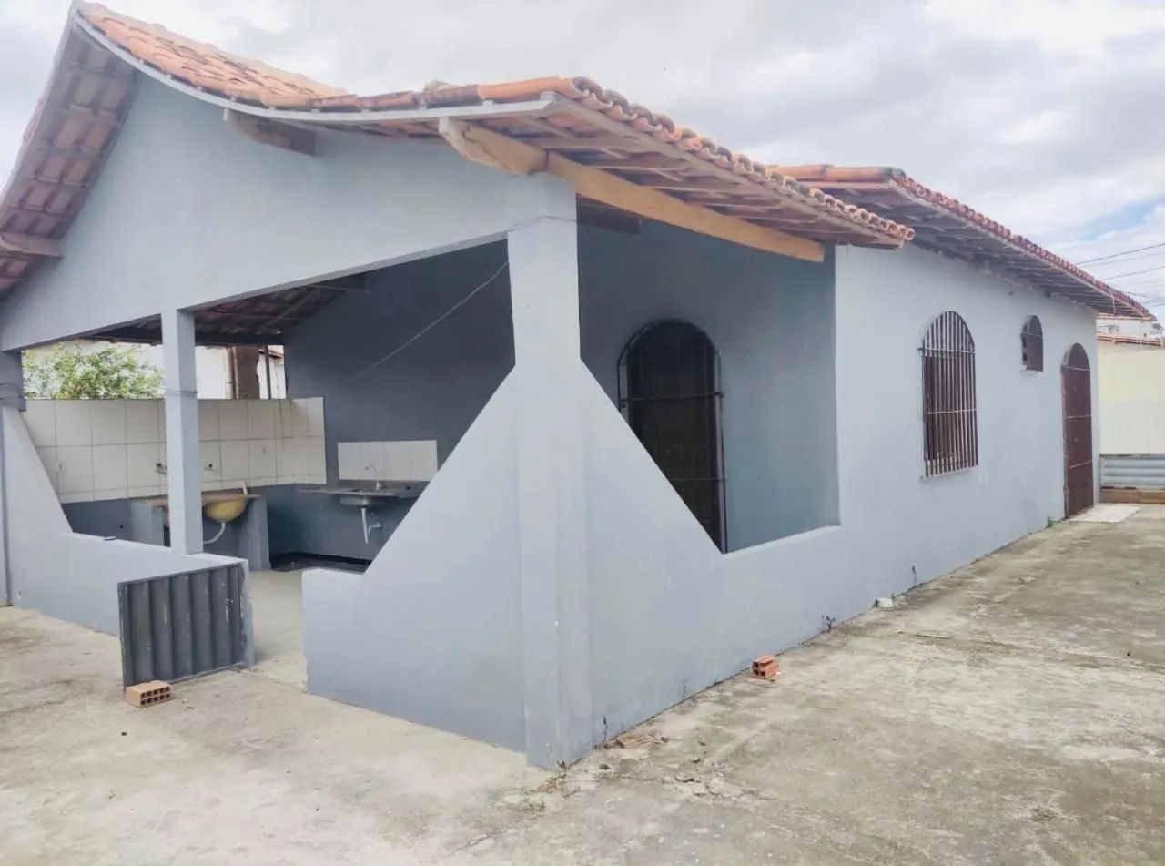 CASA COM PISCINA - BAIRRO OURO VERDE<br> - Foto 3