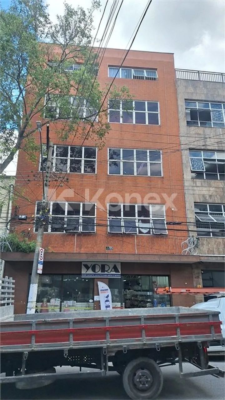 Prédio inteiro à venda com 714 m² em Brás, São Paulo