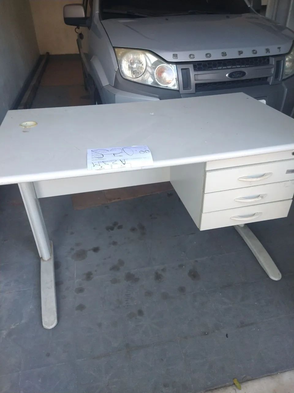 Mesa  três gavetas ... - Foto 2
