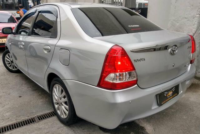 Toyota étios 27900 entrada 8mil parcelas de 469 entrada de 5mil parcelas de 698 - Foto 10