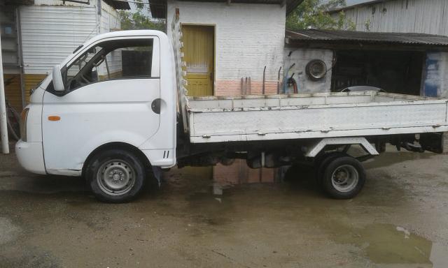 Hyundai HR