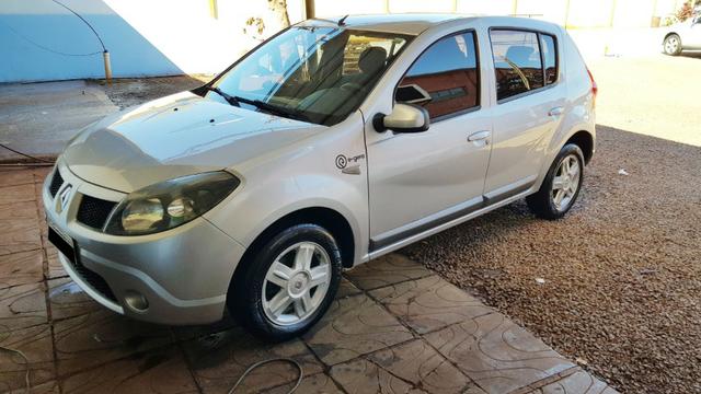Sandero 2010 Vibe 1.6 8V Completo Flex