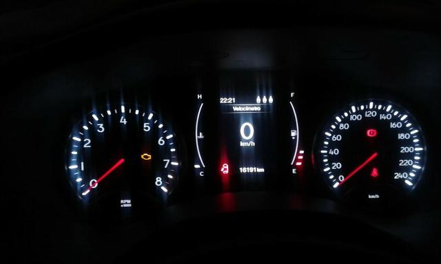 Vendo Jeep renegade 2016 em ótimo estado de conservação - Foto 8
