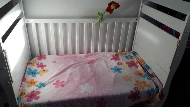 Berço com colchão pouco tempo de uso - Foto 3