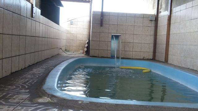 Casa com 3 suítes, churrasqueira e piscina - Foto 11