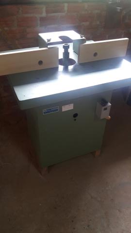 Tupia de mesa Maksiwa