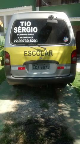 Vendo van Hyundai h100 ano 98/12lugares - Foto 4