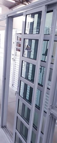 Porta Balcão 3 Planos Linha Predial Branca.