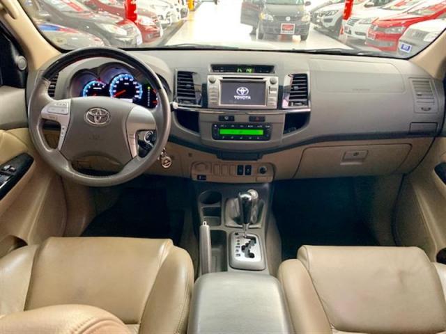 TOYOTA HILUX SW4 3.0 SRV 4X4 16V TURBO INTERCOOLER DIESEL 4P AUTOM - Foto 7