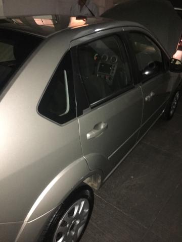 Ford Fiesta Sedan - Foto 5