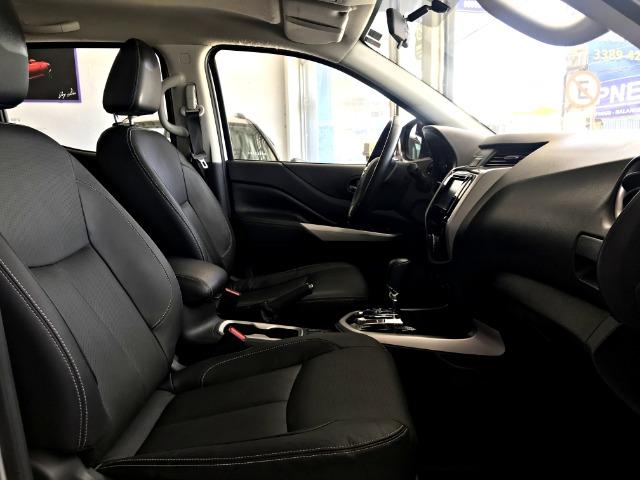 Nissan Frontier LE CD 4x4 2.3. Prata 2017/17 - Foto 13
