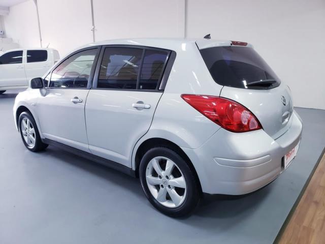 NISSAN TIIDA 1.8 S - Foto 5