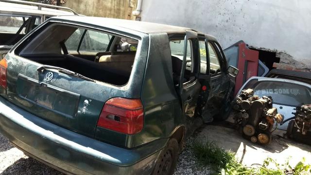 Golf 1.8 ap 1997 sucata Em Peças - Foto 8