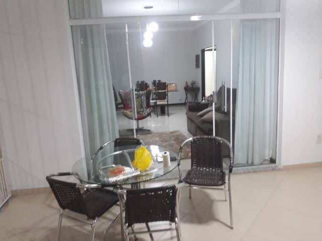 Linda casa com quintal grande em área nobre do centro de Vitoria! - Foto 2
